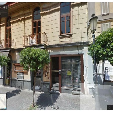 Bilocale in centro Appartamento Salerno Esterno foto