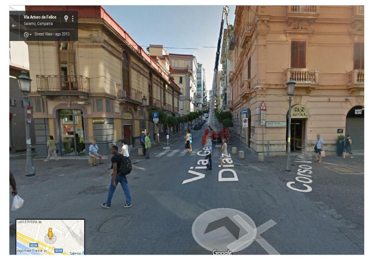 Bilocale in centro Appartamento Salerno Esterno foto