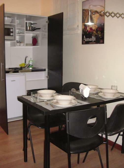 Bilocale in centro Appartamento Salerno Esterno foto