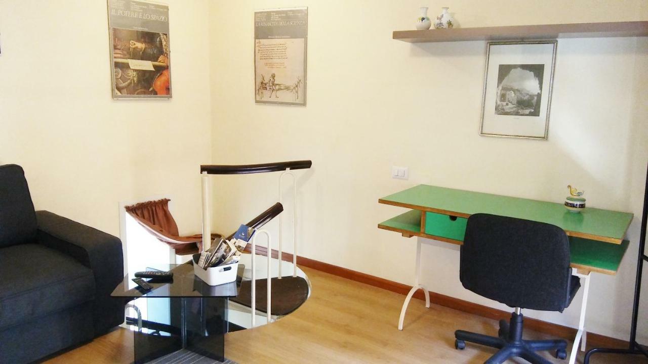 Bilocale in centro Appartamento Salerno Esterno foto